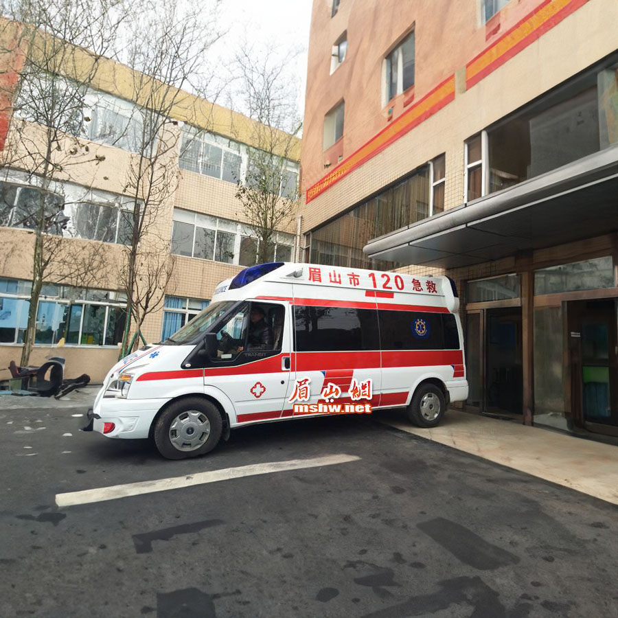 扬州市中医院预约私人救护车租赁到沧州市泊头市 救护车出租哪个平台找