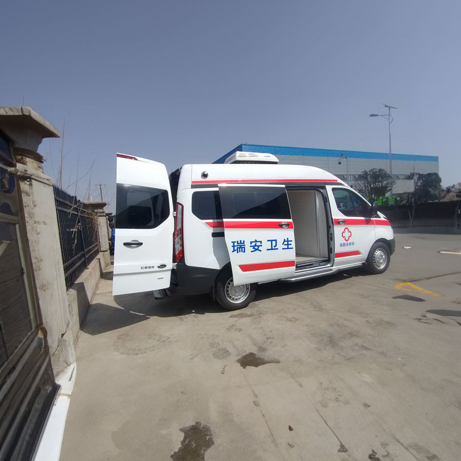 新疆医科大学第五附属医院(乌鲁木齐铁路局中心医院)120私人救护车租赁到延安市洛川县 救护车出租电话多少钱