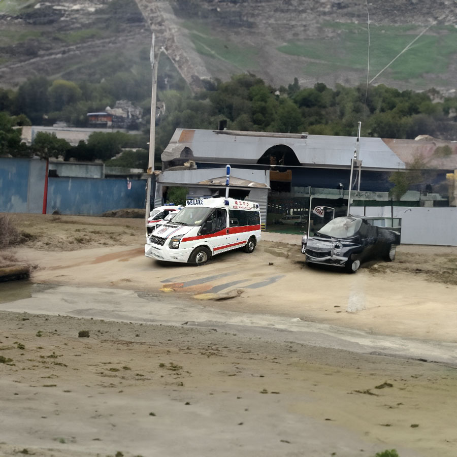 兰州人民医院租赁正规救护车到上饶市鄱阳县 救护车出租租赁费用是多少