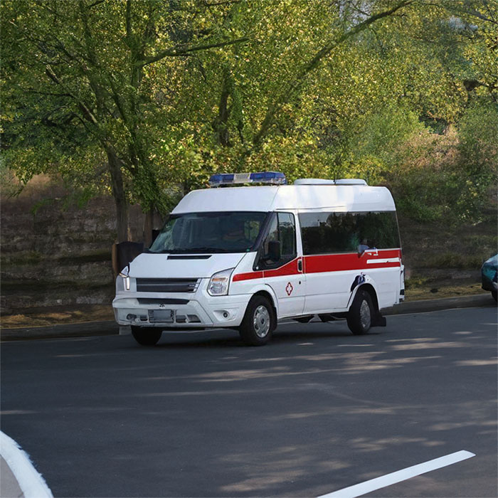 十堰市人民医院(郧阳医学院附属人民医院)租私家救护车转院到咸宁市通城县 跨省救护车出租哪里的好