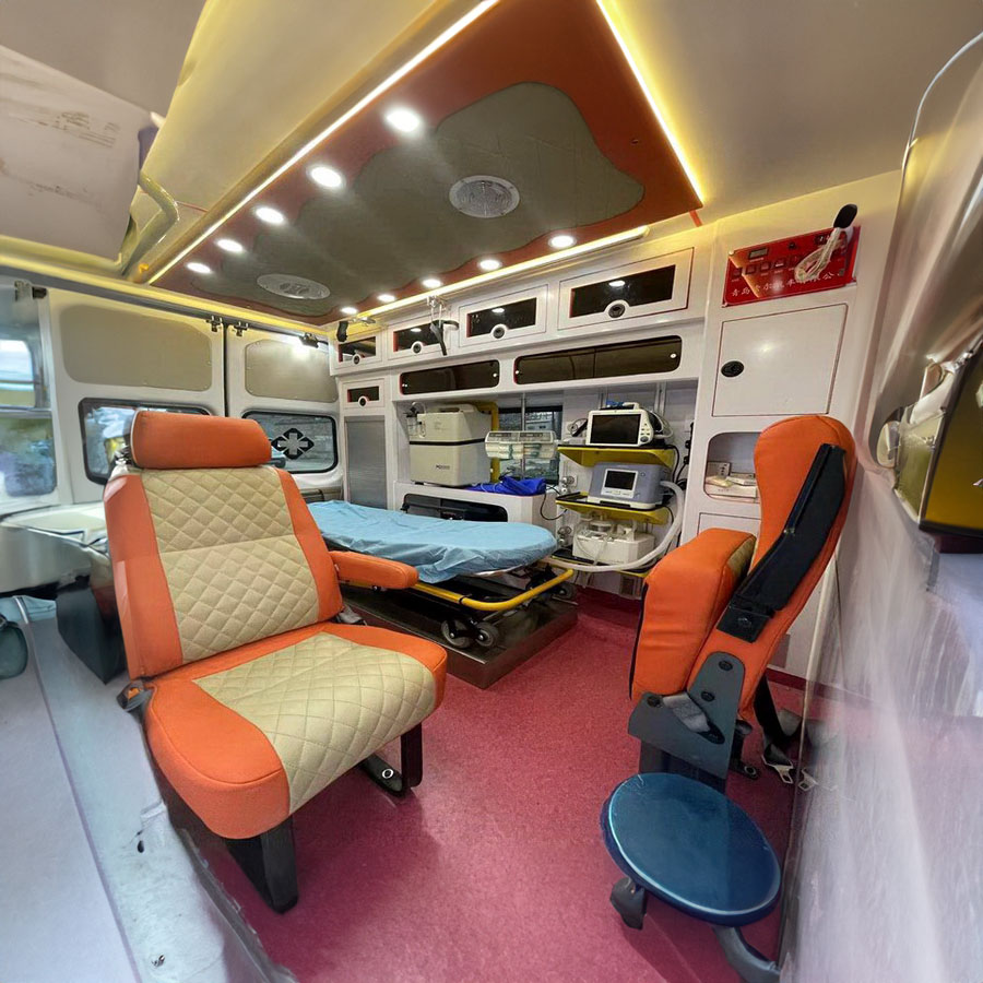 宁夏人民医院租赁私人救护车到海口市秀英区 救护车出租要交多少钱