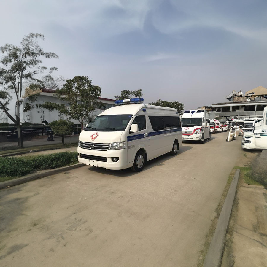 深圳市南山区人民医院（深圳市第六人民医院）租救护车到恩施土家族苗族宣恩县 救护车出租一次多少钱