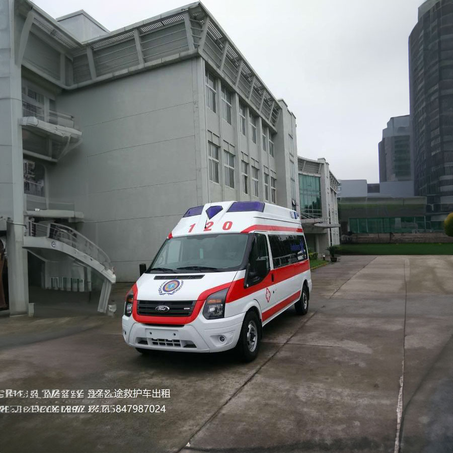 海南省农垦三亚医院租赁私家救护车转院到朝阳市市辖区 救护车出租一般多少钱租赁
