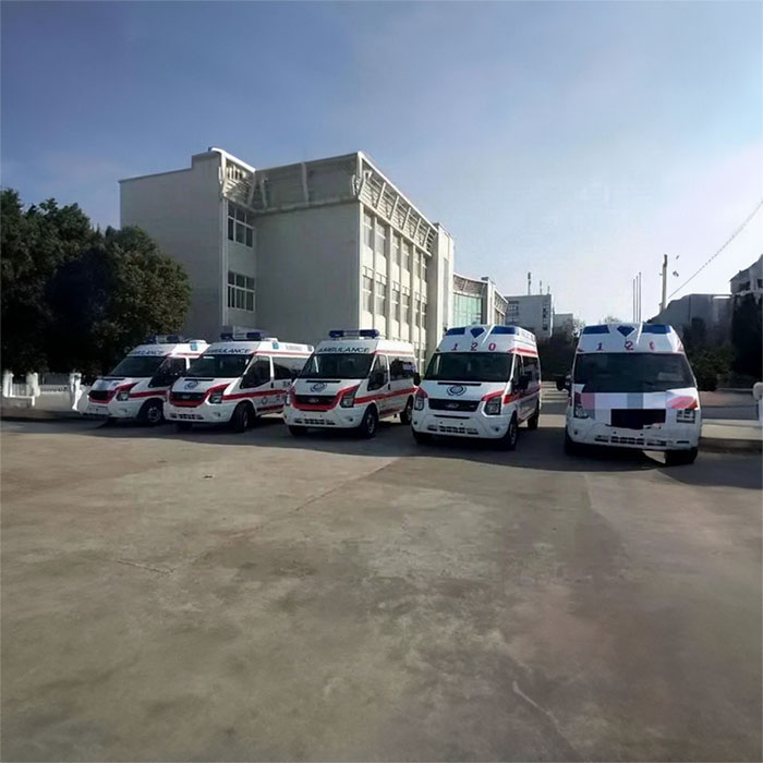 攀枝花钢铁（集团）公司职工总医院租私人救护车转院到岳阳市岳阳县 出租私人救护车多少钱