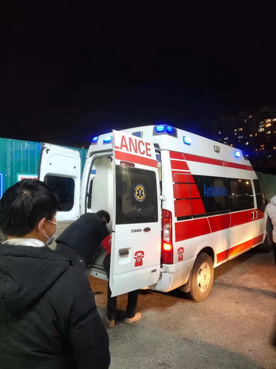 河南医院急救车接送病人出院到甘肃金昌救护车价格 120是医院救护车