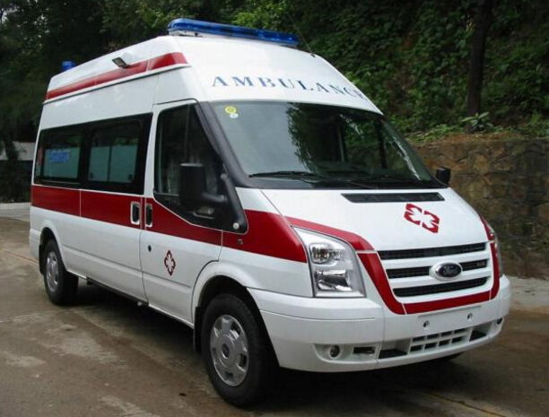 出租救护车