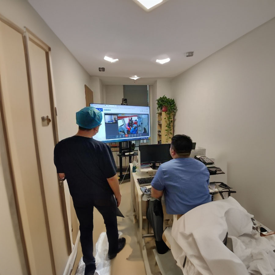 出租私人救护车联系电话