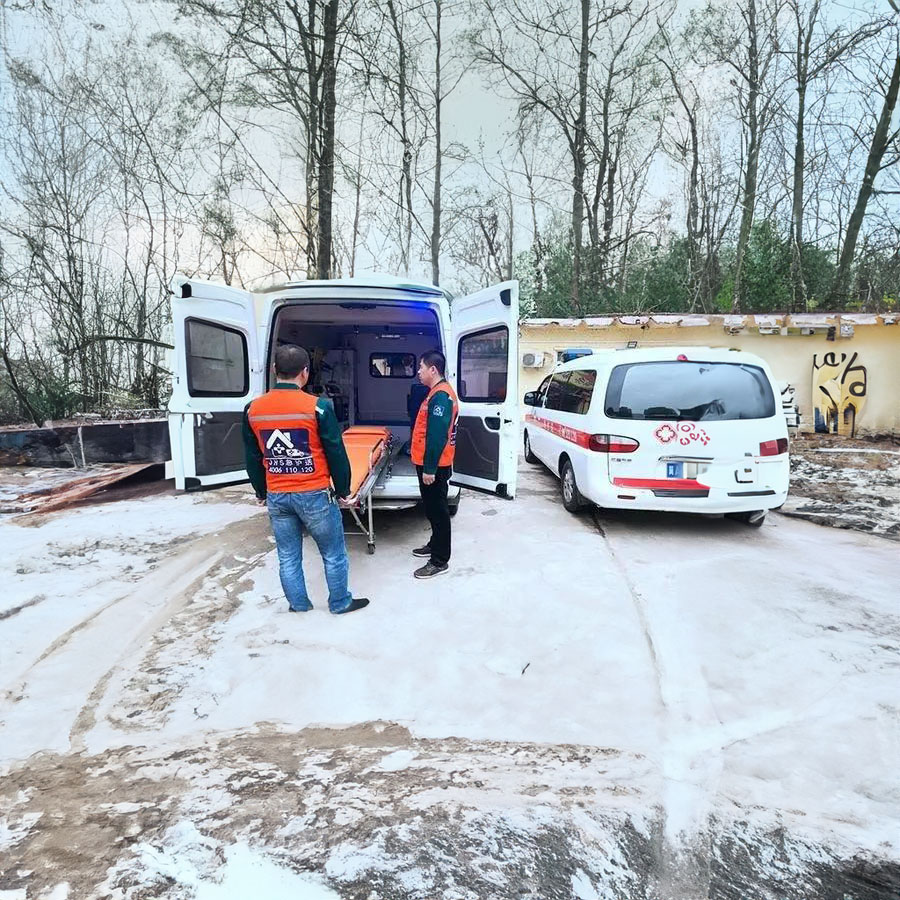 出租私人救护车联系电话