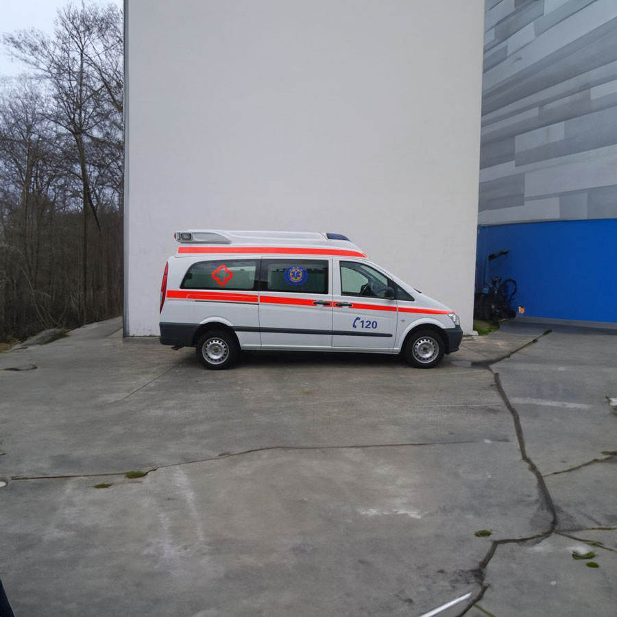 出租私人救护车电话号码