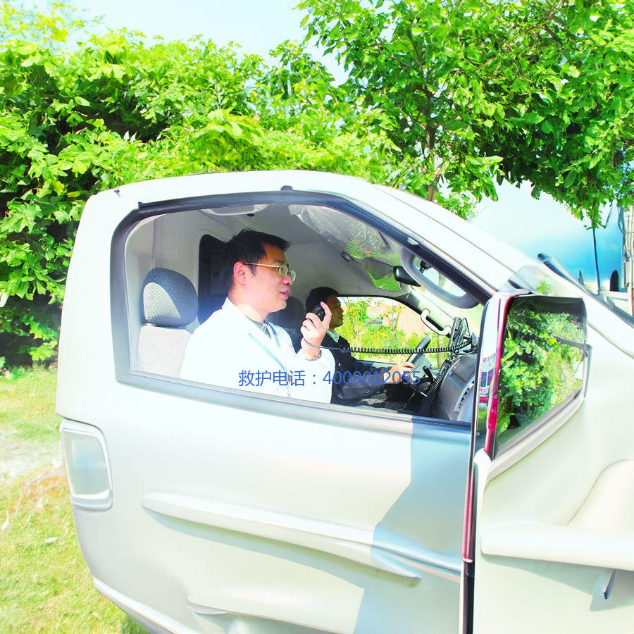 出租救护车