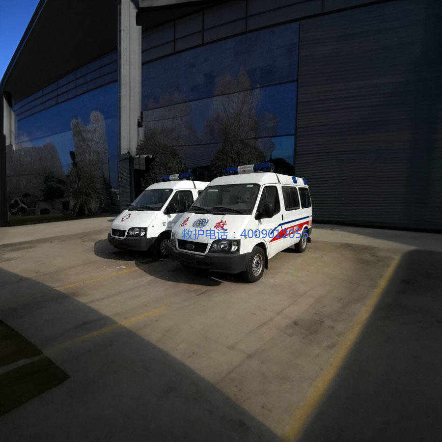 出租救护车