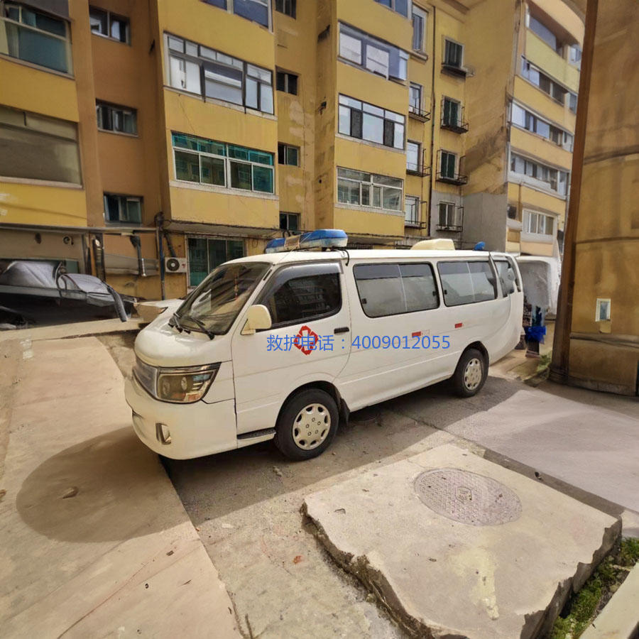 出租救护车