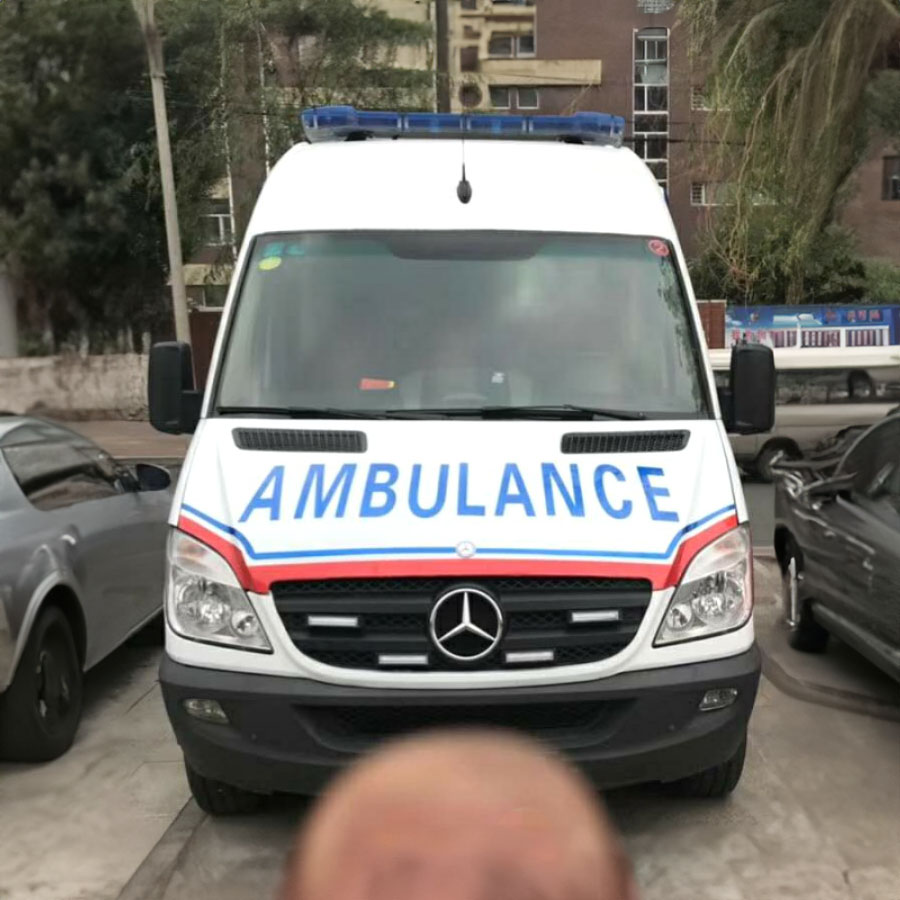 出租救护车