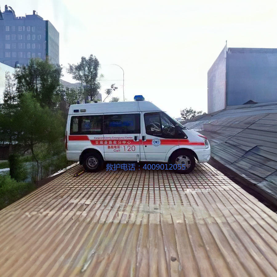 出租救护车