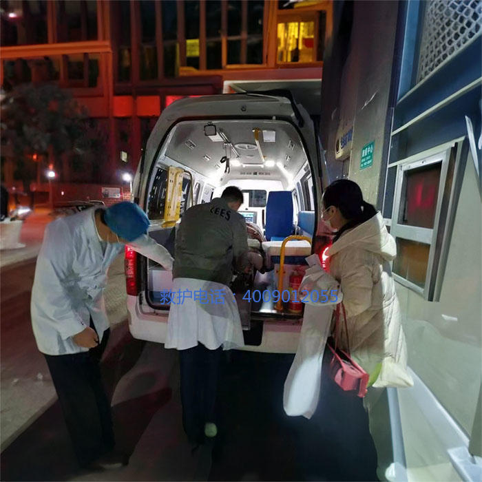 出租救护车