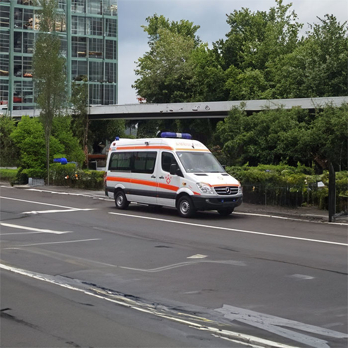 租赁私人救护车电话号码