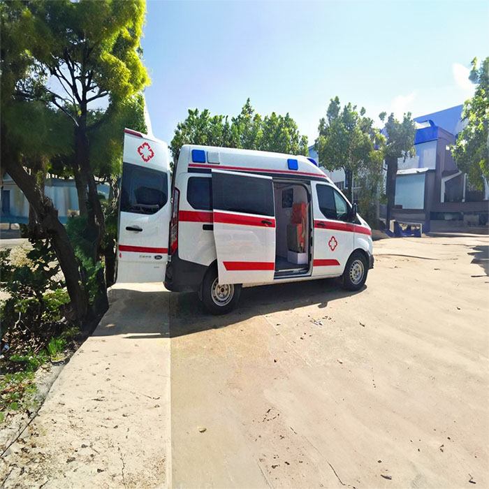 出租私人救护车电话号码