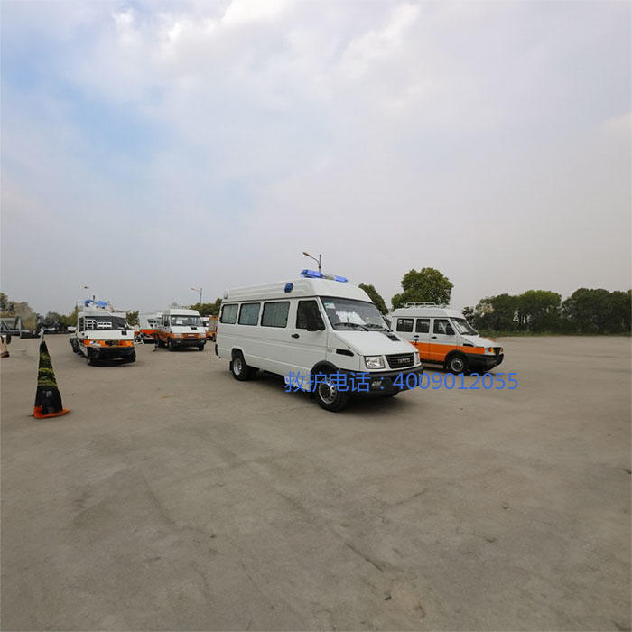 出租救护车