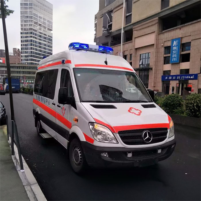 出租私人救护车联系电话