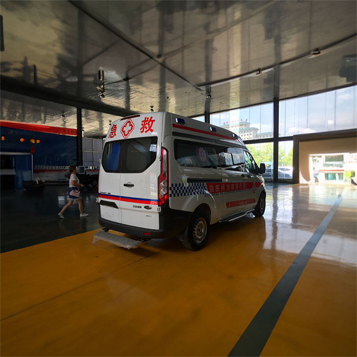 出租救护车