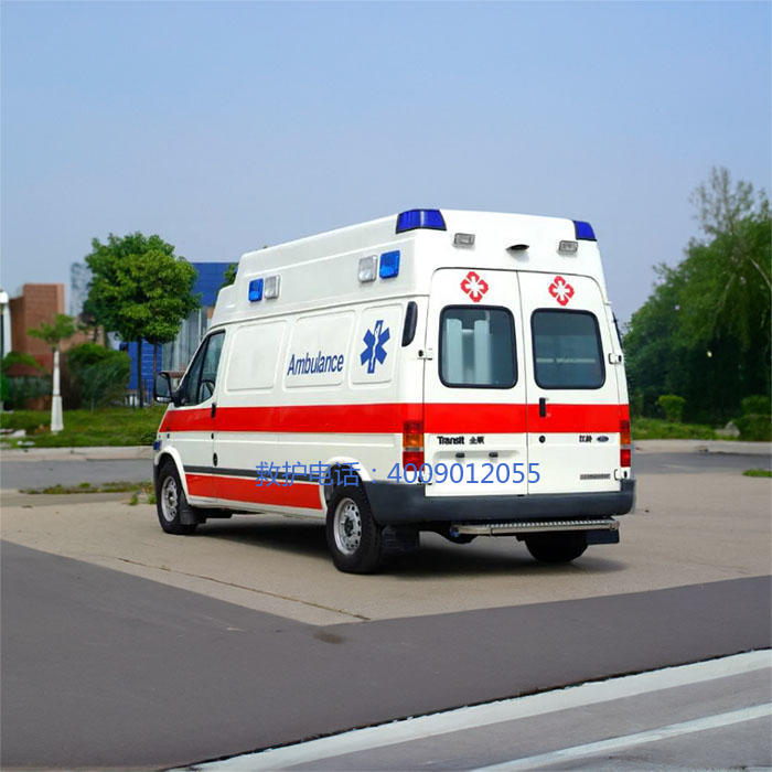 出租救护车