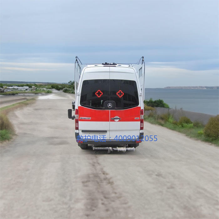 出租私人救护车电话号码